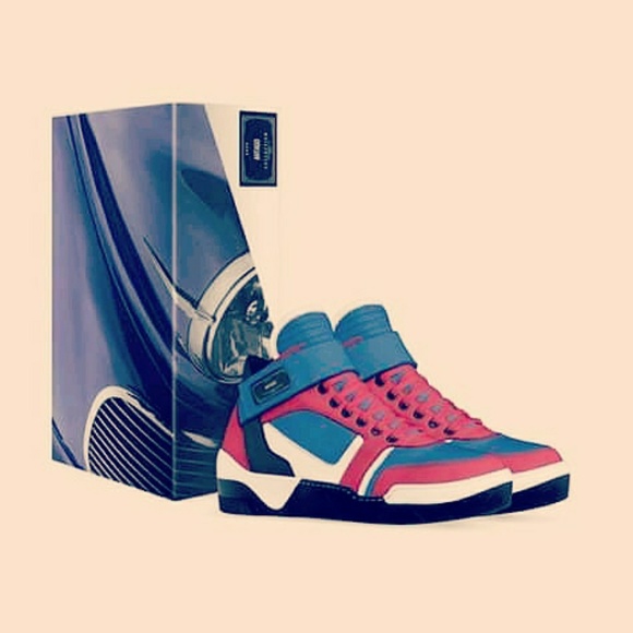 Ahtago Collection - Picture 2 of 6